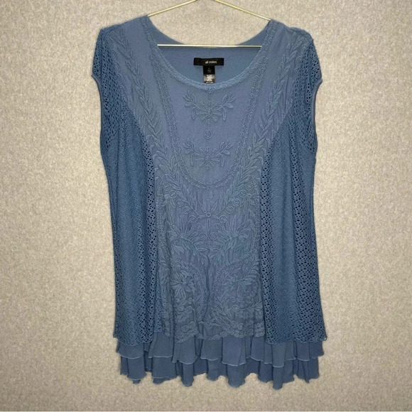 Ali Miles Lace Embroidered Ruffle Hem Cap Sleeve Top - Picture 1 of 5